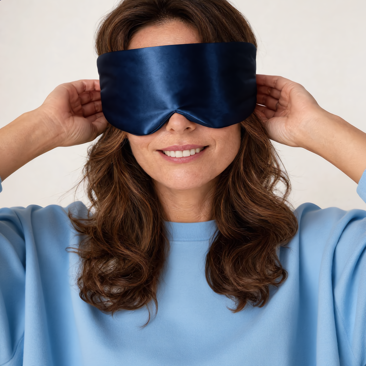 Silk Eye Mask Sleep, 100% Mulberry Silk Sleep Mask with Adjustable Light-Blocking Design for Travel and Rest