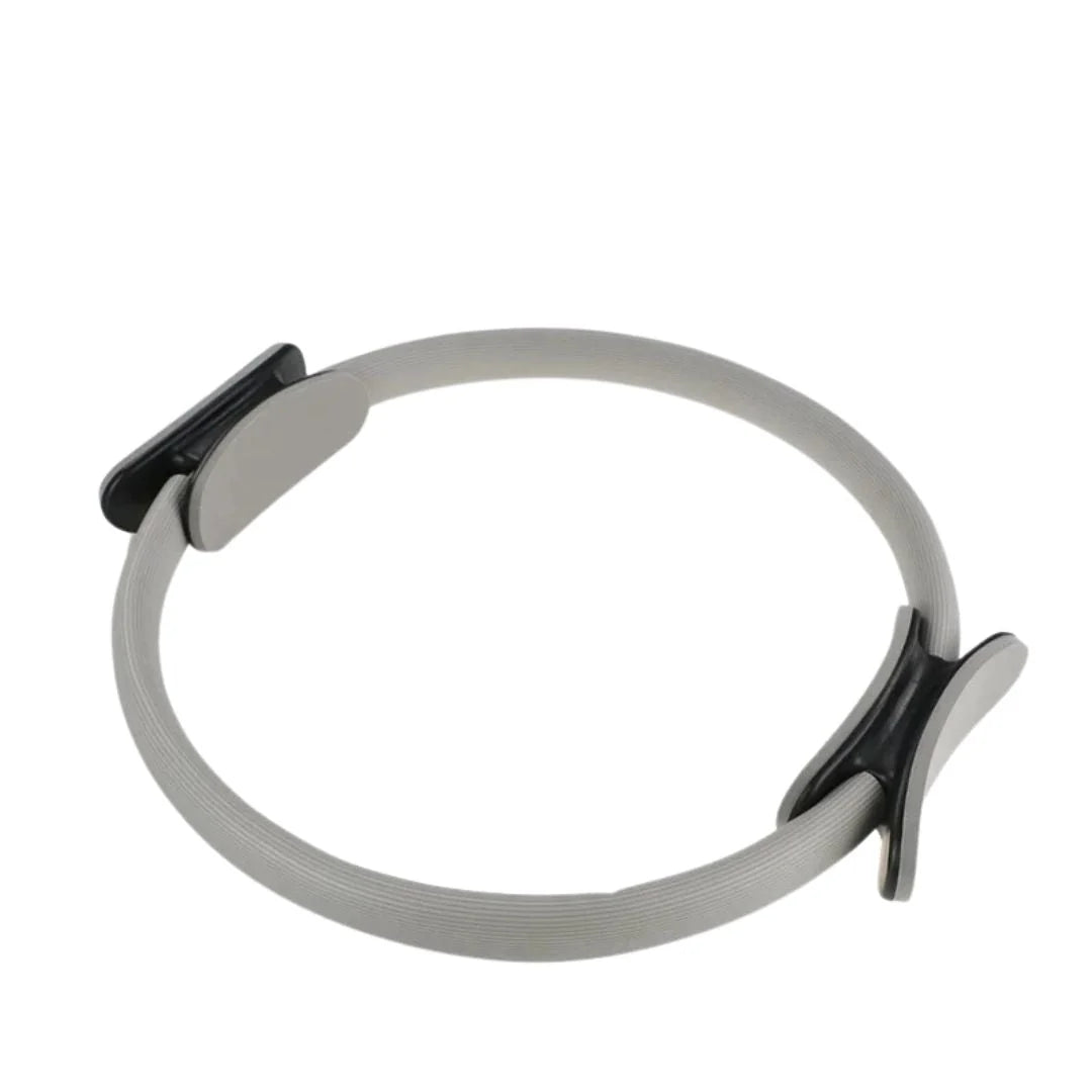 40 cm Pilates ring with non-slip handles, designed for effective Pilates exercises and workouts, made from lightweight and durable materials, ideal for enhancing fitness routines. 1