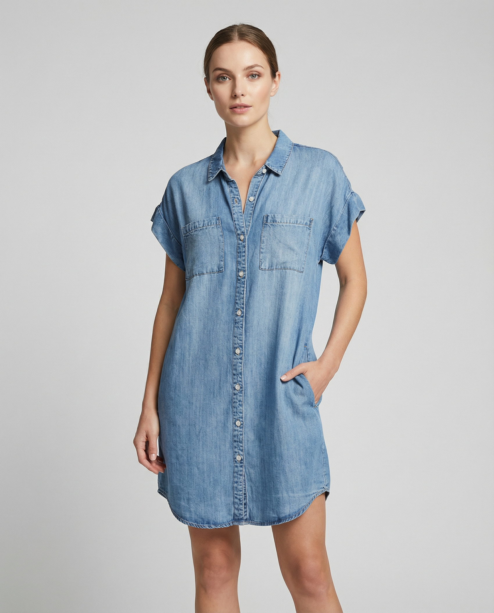 Denim Shirt Dress – Relaxed Fit with Practical Pockets