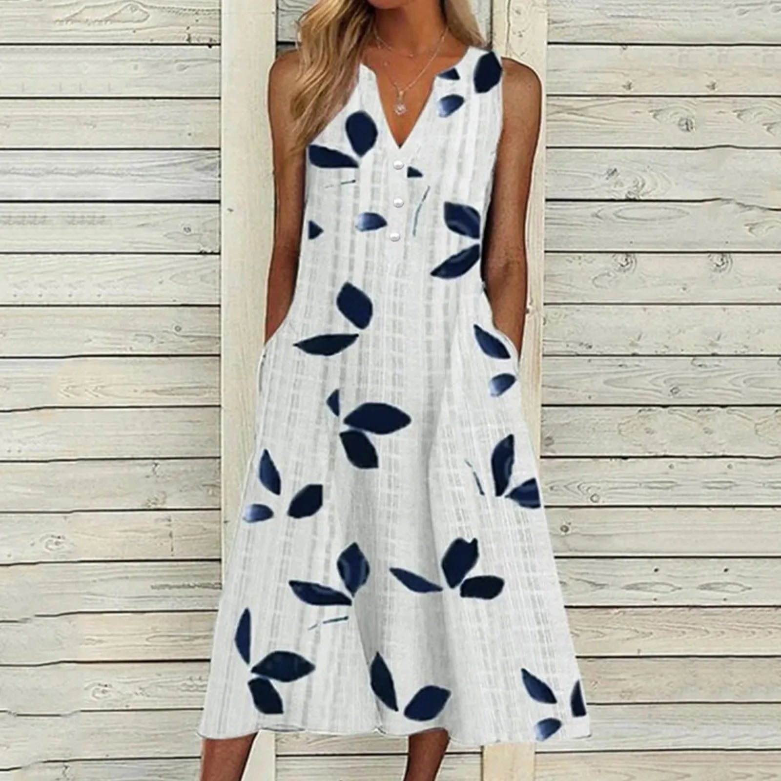 Leaf Print Maxi Dress – Stylish V-Neck Sleeveless Summer Outfit
