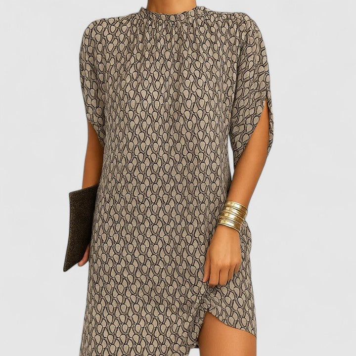 Minimalist Loose-Fit Shift Mini Dress for Easy Summer Days