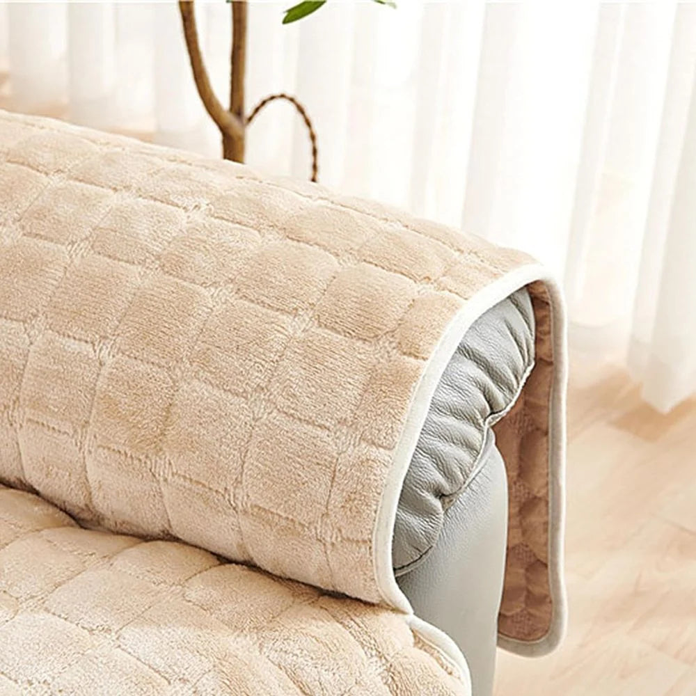 Quilted non-slip recliner chair cover in a stylish design, featuring a convenient side pocket for storage, ideal for protecting and enhancing your furniture. 5